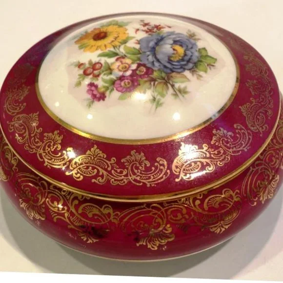 Vintage 1970's 6" French Limoges Floral Trinket or candy Dish w/ Lid - Picture 5 of 10